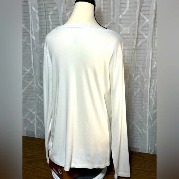 A New Day XX L White 24”long sleeve 58% cotton shirt w/scooped neck 26”L 20” p2p - Picture 7 of 7